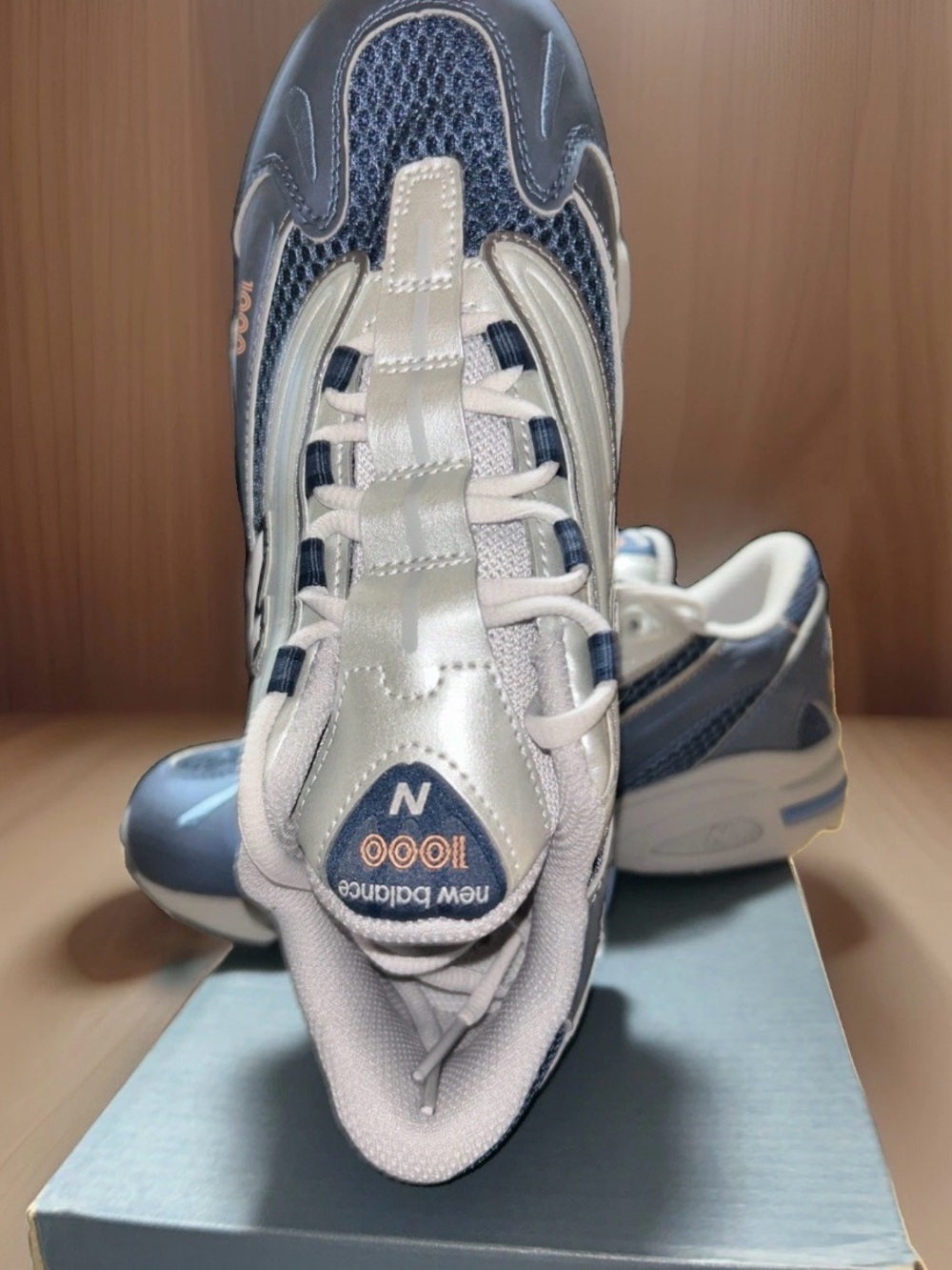 New Balance Unisex Blue & White 1000-Style Sneakers - Picture 3 of 8